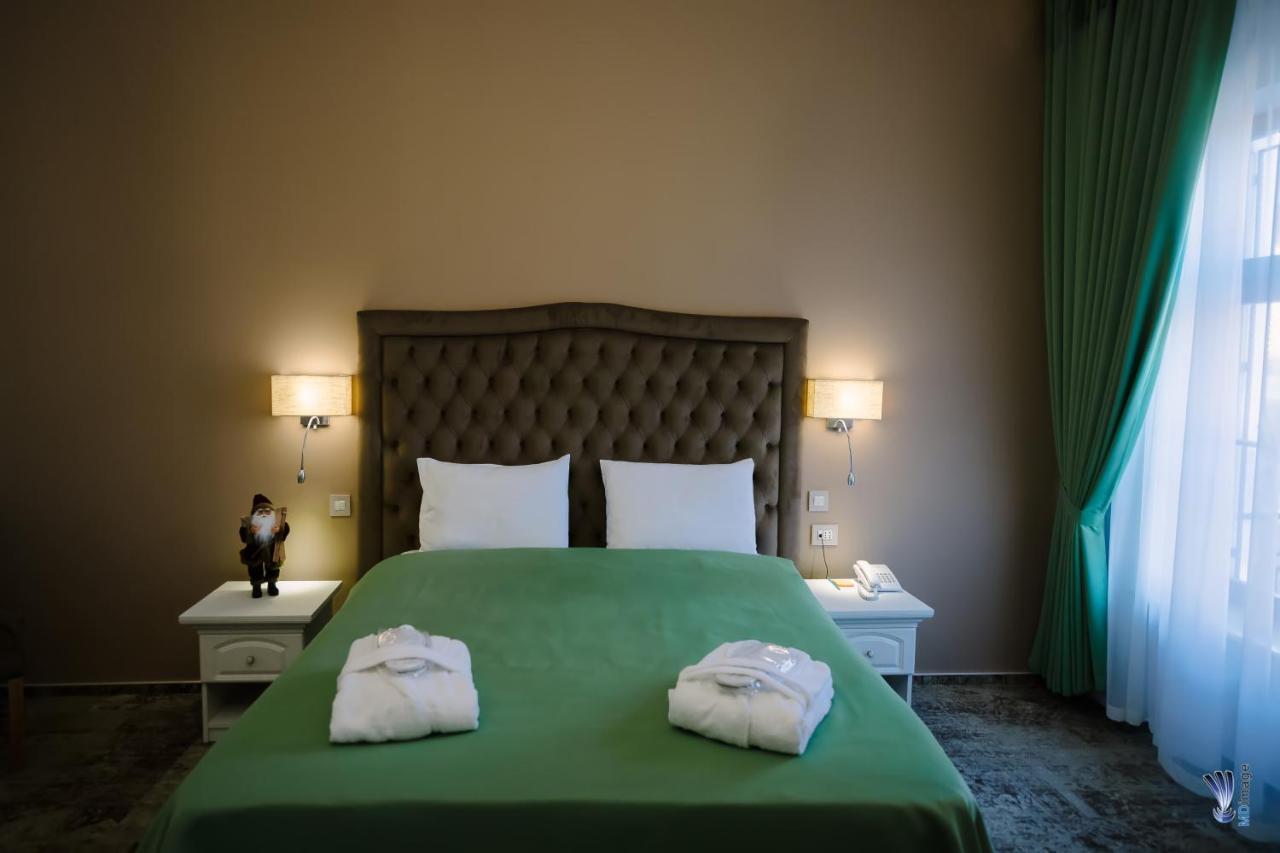 Hotel La Belle Epoque Petrosani Luaran gambar