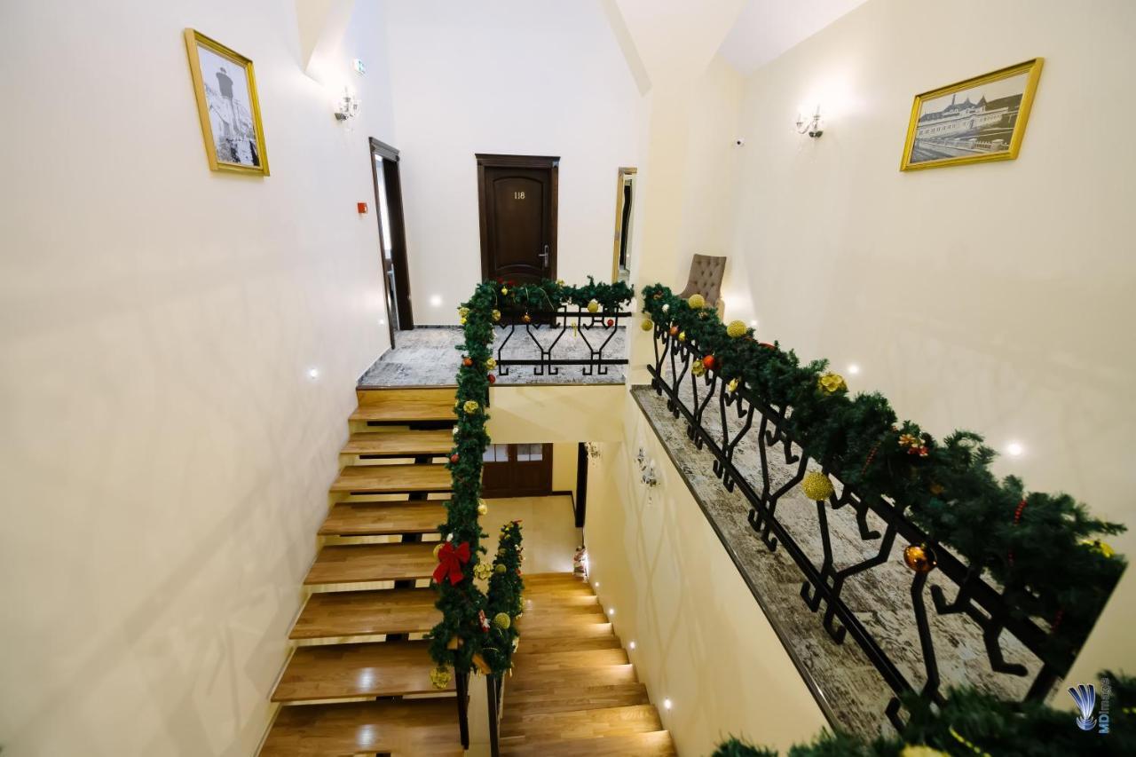 Hotel La Belle Epoque Petrosani Luaran gambar